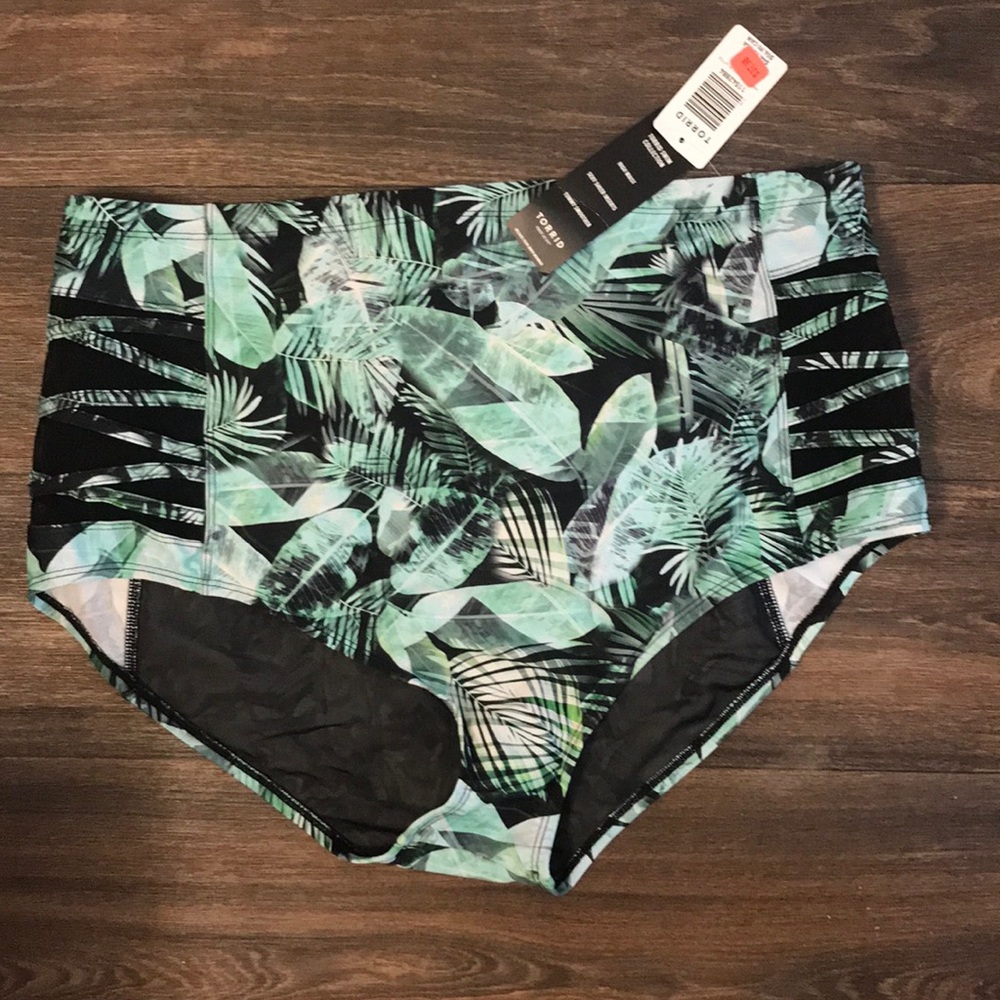 🌴Palm leaf torrid size 3 bottoms 🌴